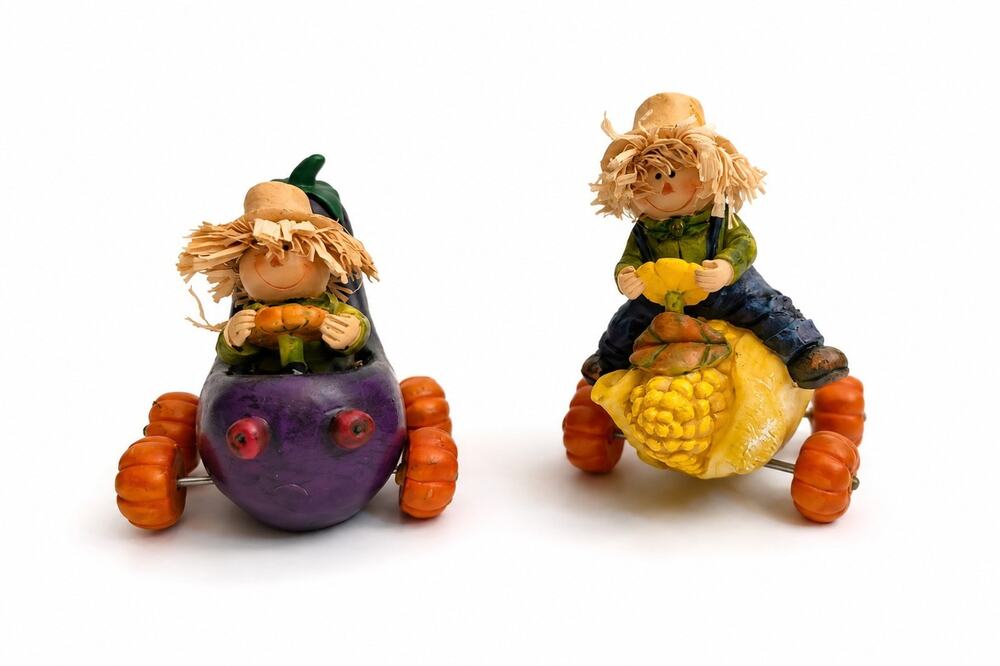 Vintage Resin Scarecrow Harvest Car Figurines Set Of 2 Pumpkin Wheels Fall Decor